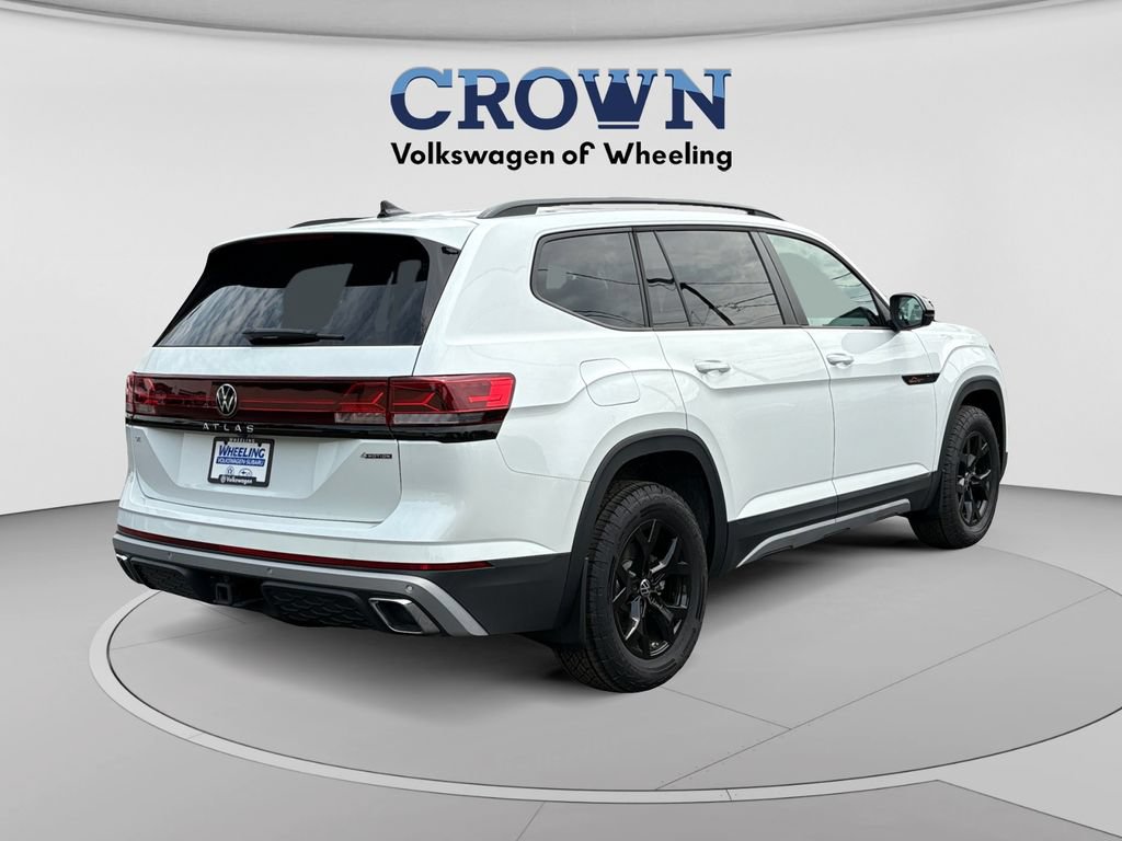 New 2026 Volkswagen Atlas Peak Edition AWD/4WD image 3