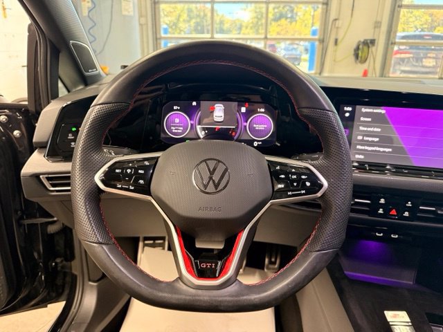 Used 2024 Volkswagen GTI Autobahn FWD image 11