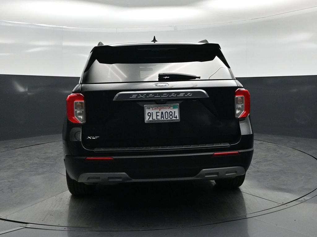 Certified 2023 Ford Explorer XLT w/ Equipment Group 202A RWD image 24