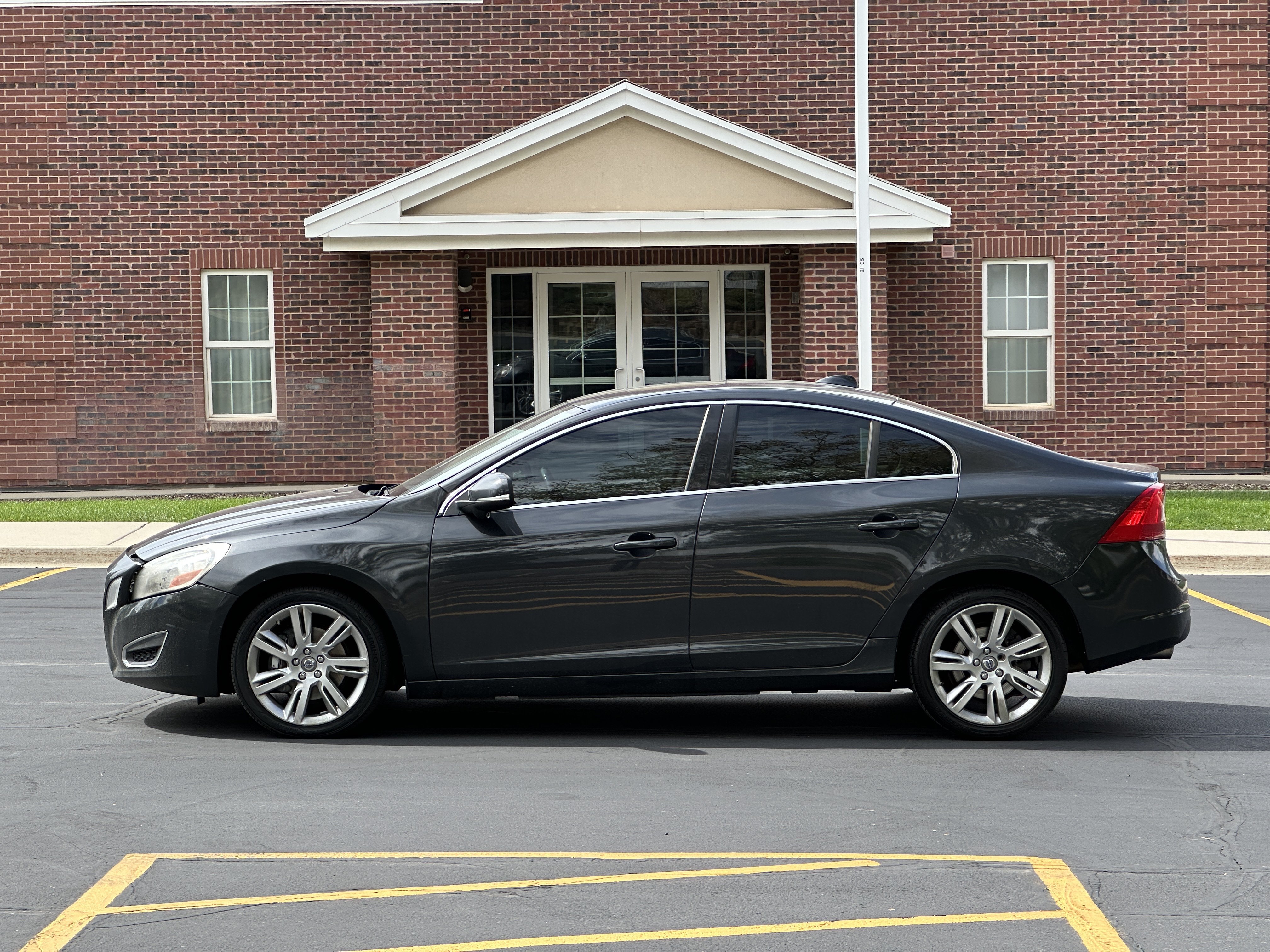 Used 2012 Volvo S60 T6 AWD/4WD image 8