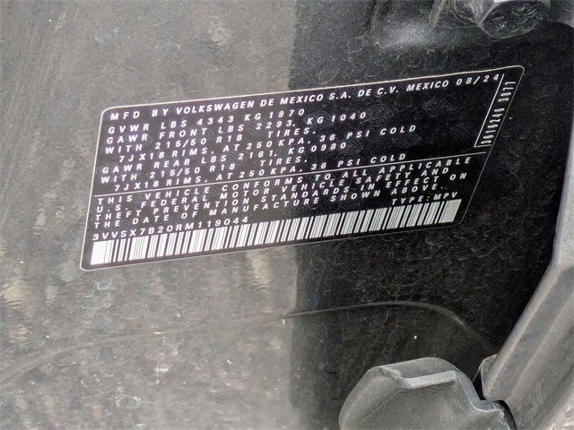 Used 2024 Volkswagen Taos SE image 31