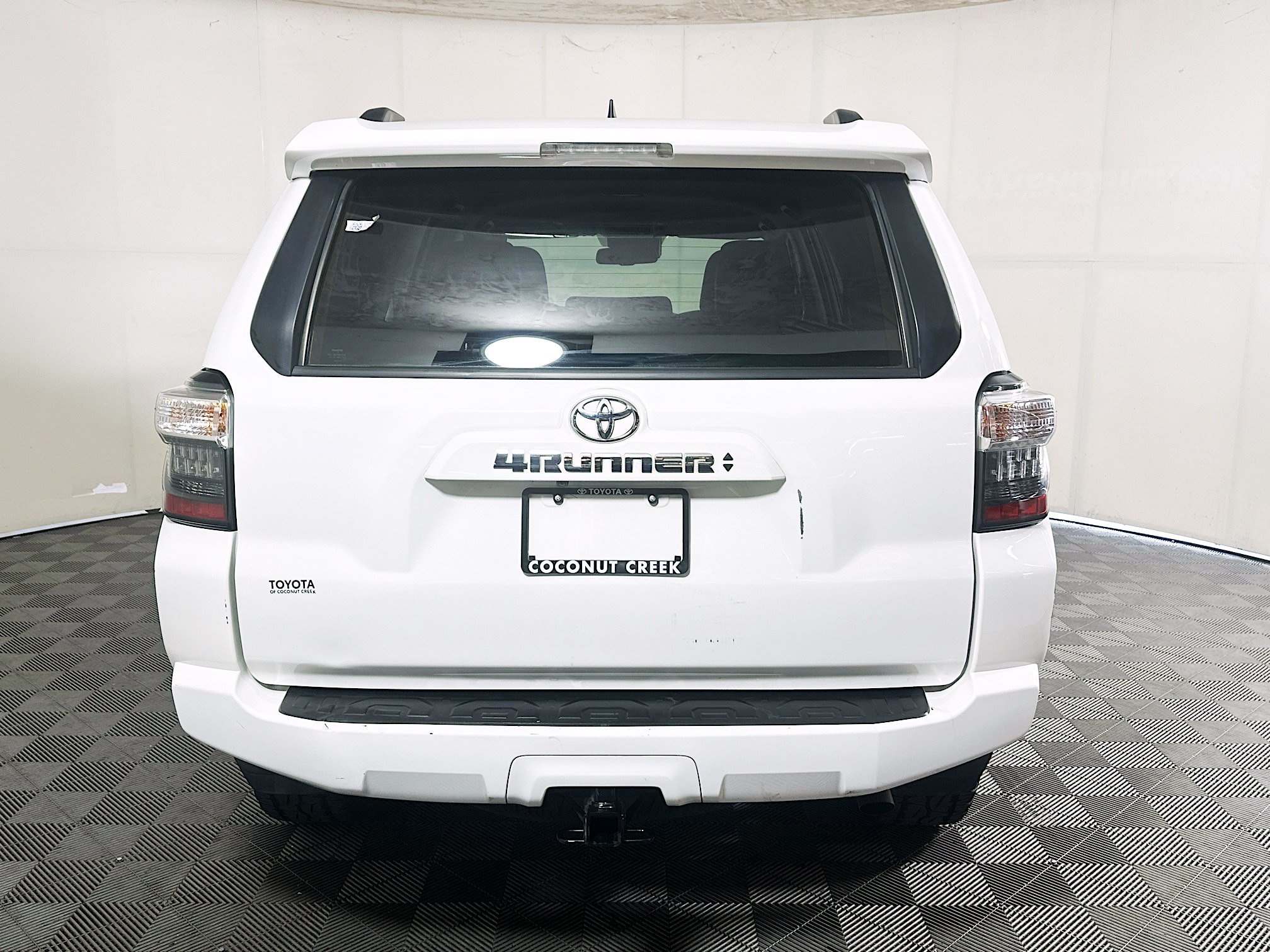 Used 2021 Toyota 4Runner SR5 Premium AWD/4WD image 4
