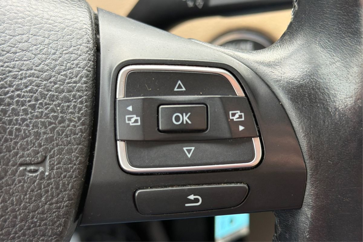 Used 2014 Volkswagen CC Sport image 32