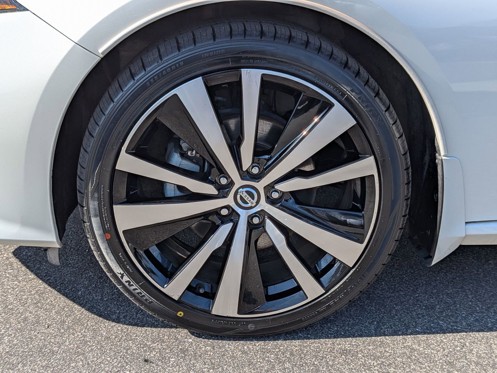 Used 2020 Nissan Altima 2.5 SR FWD image 10