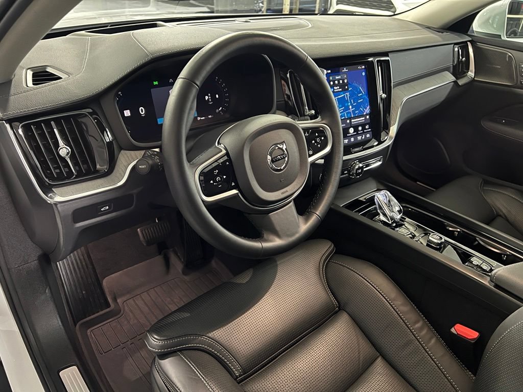 Used 2026 Volvo V60 B5 Cross Country Ultra w/ Climate Package AWD/4WD image 15