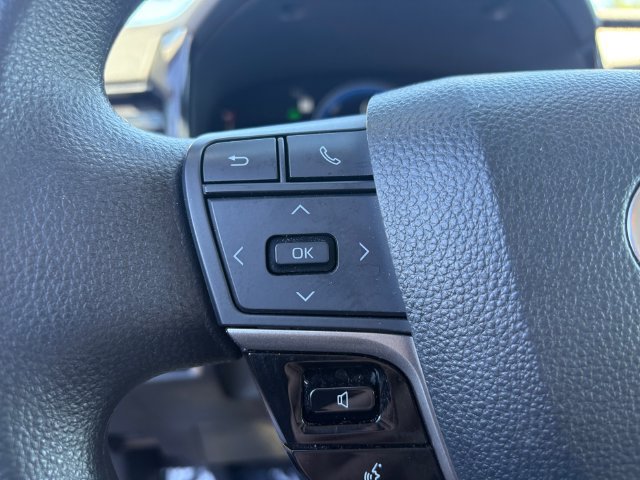 Used 2025 Toyota Camry LE FWD image 27