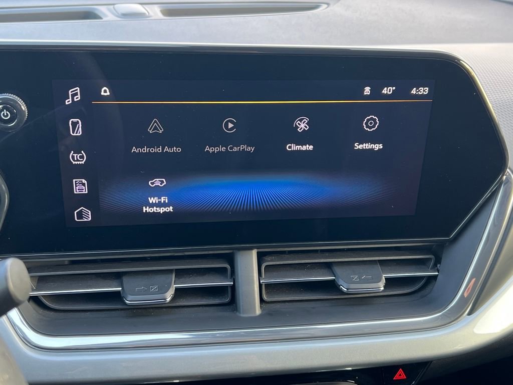 Used 2025 Chevrolet Trax LT image 22