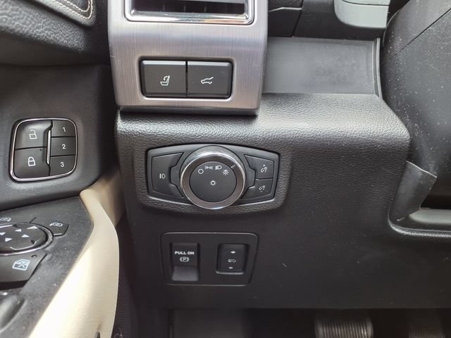 Used 2019 Ford Expedition Max Platinum RWD image 37