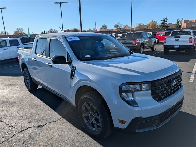 Certified 2025 Ford Maverick XLT w/ XLT Luxury Package image 8