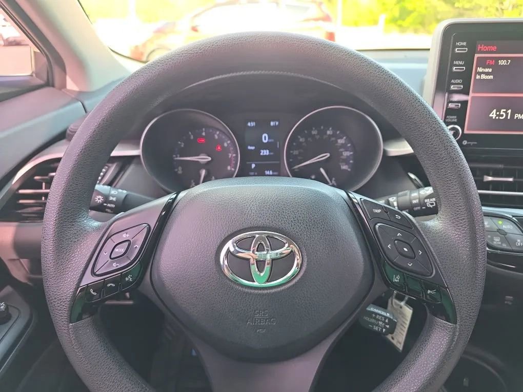 Used 2020 Toyota C-HR LE FWD image 16