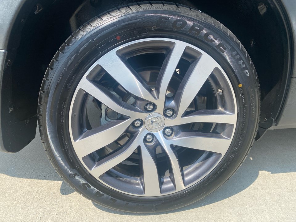 Used 2017 Honda Pilot Touring image 27