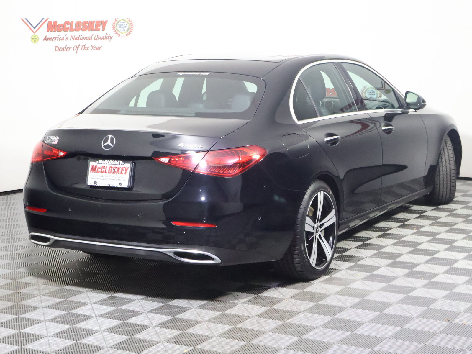 Used 2025 Mercedes-Benz C 300 4MATIC Sedan image 5
