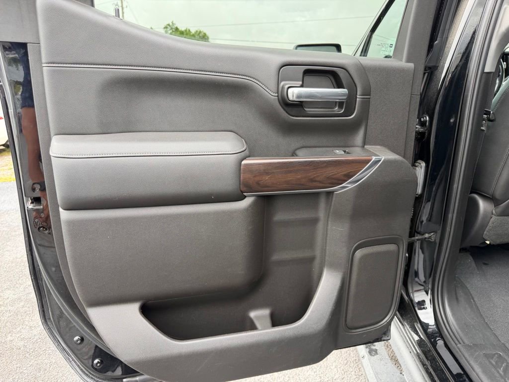 Used 2019 GMC Sierra 1500 SLT w/ SLT Convenience Package AWD/4WD image 16