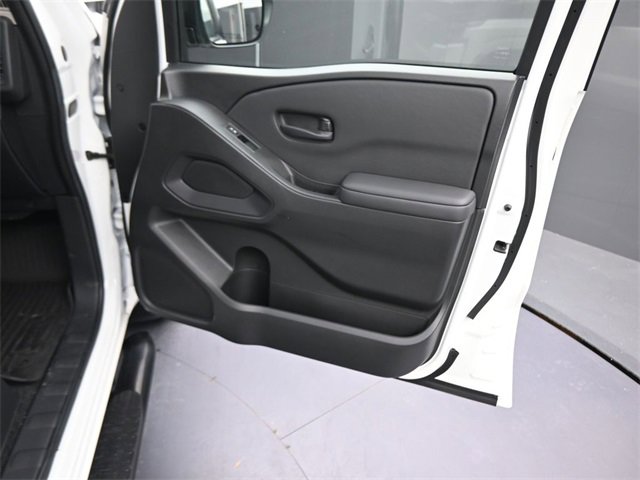 Used 2024 Nissan Frontier S image 11
