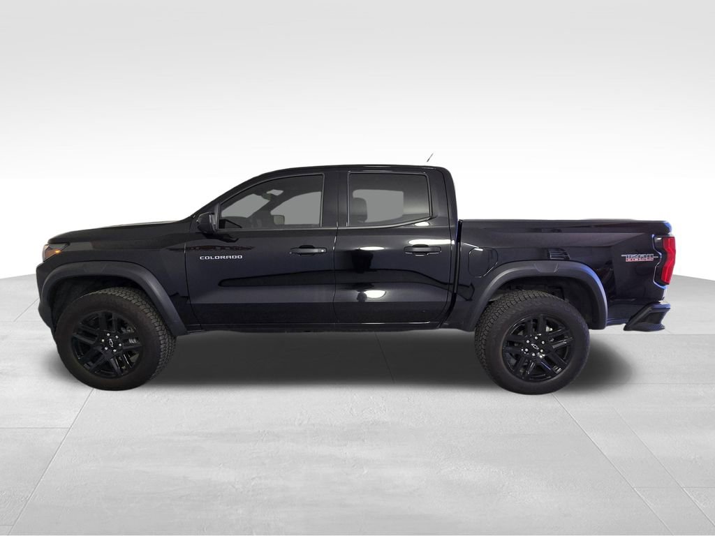 New 2025 Chevrolet Colorado Trail Boss w/ Midnight Edition AWD/4WD image 4