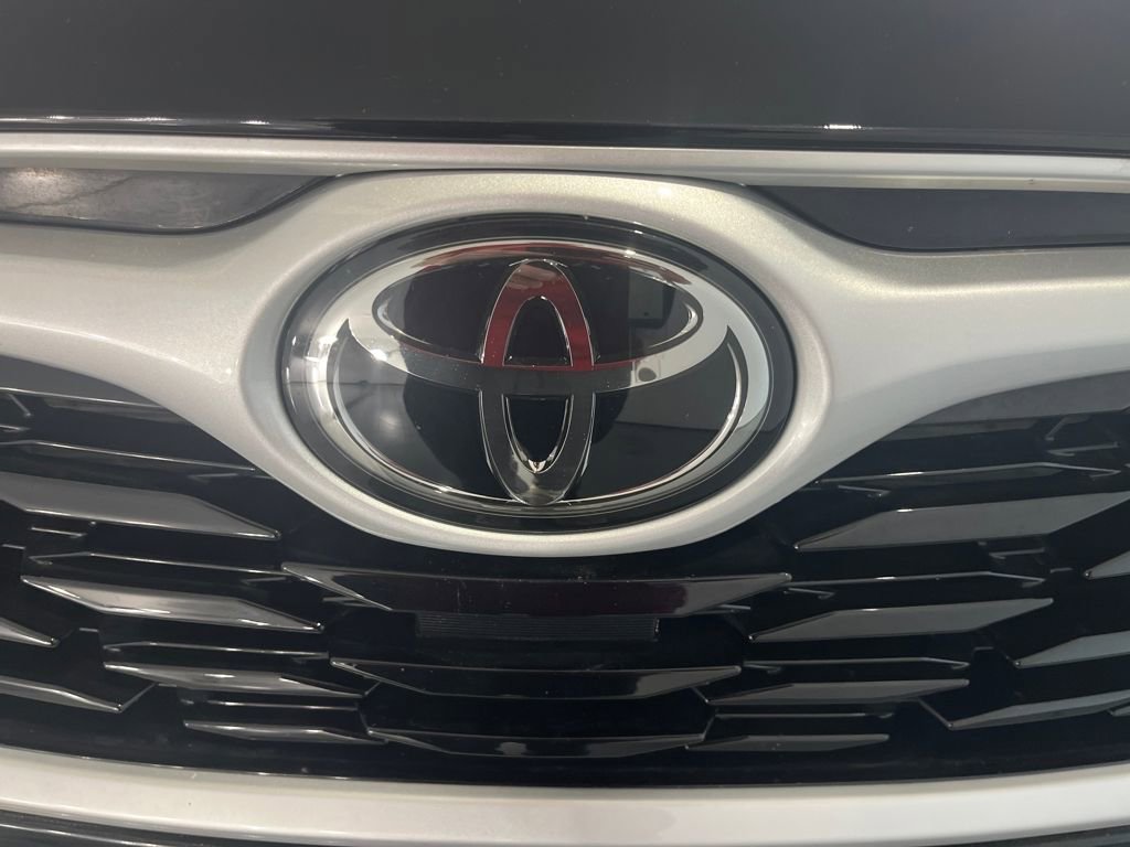 Used 2023 Toyota Highlander XSE image 37