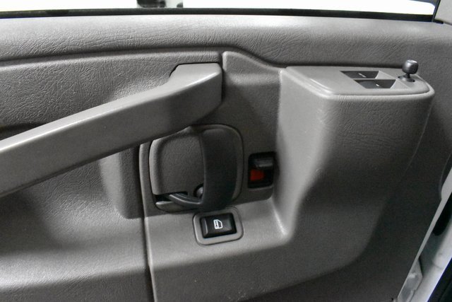 Used 2024 GMC Savana 2500 w/ Driver Convenience Package image 19