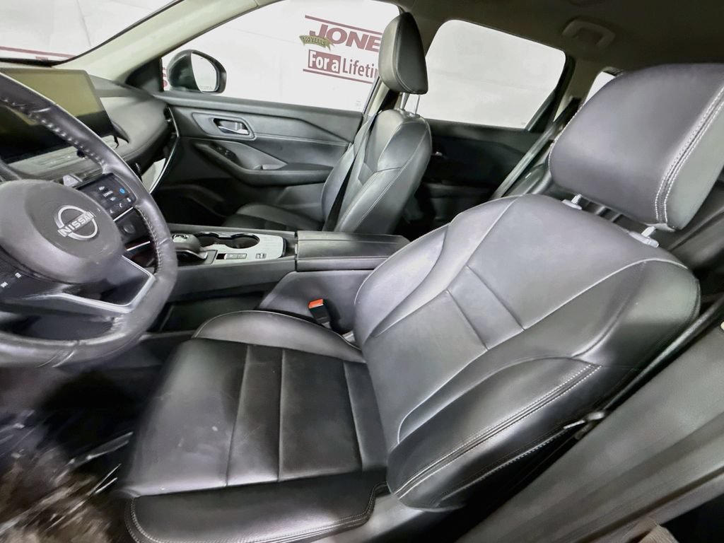 Certified 2024 Nissan Rogue SL FWD image 26