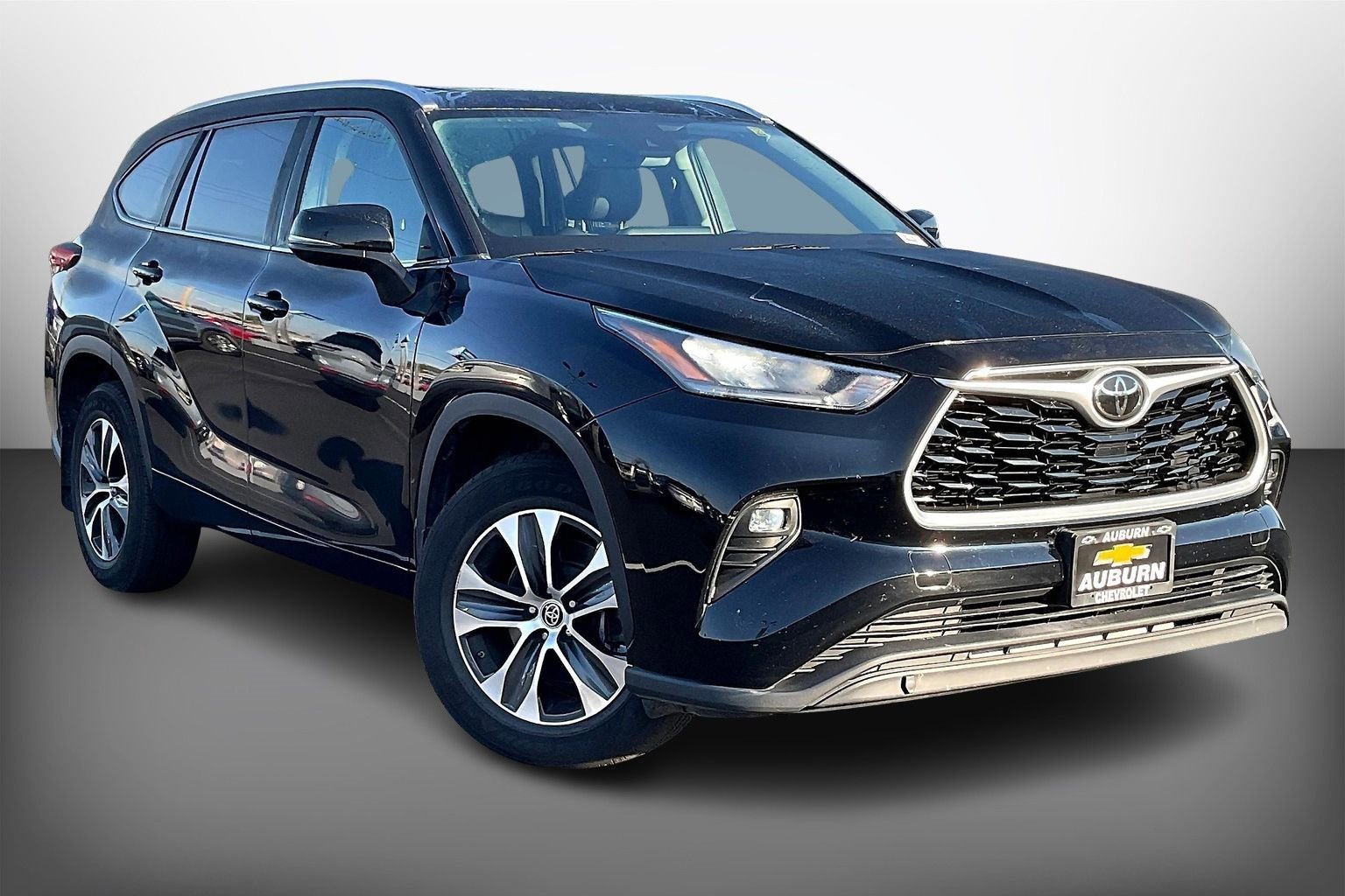 Used 2020 Toyota Highlander XLE
