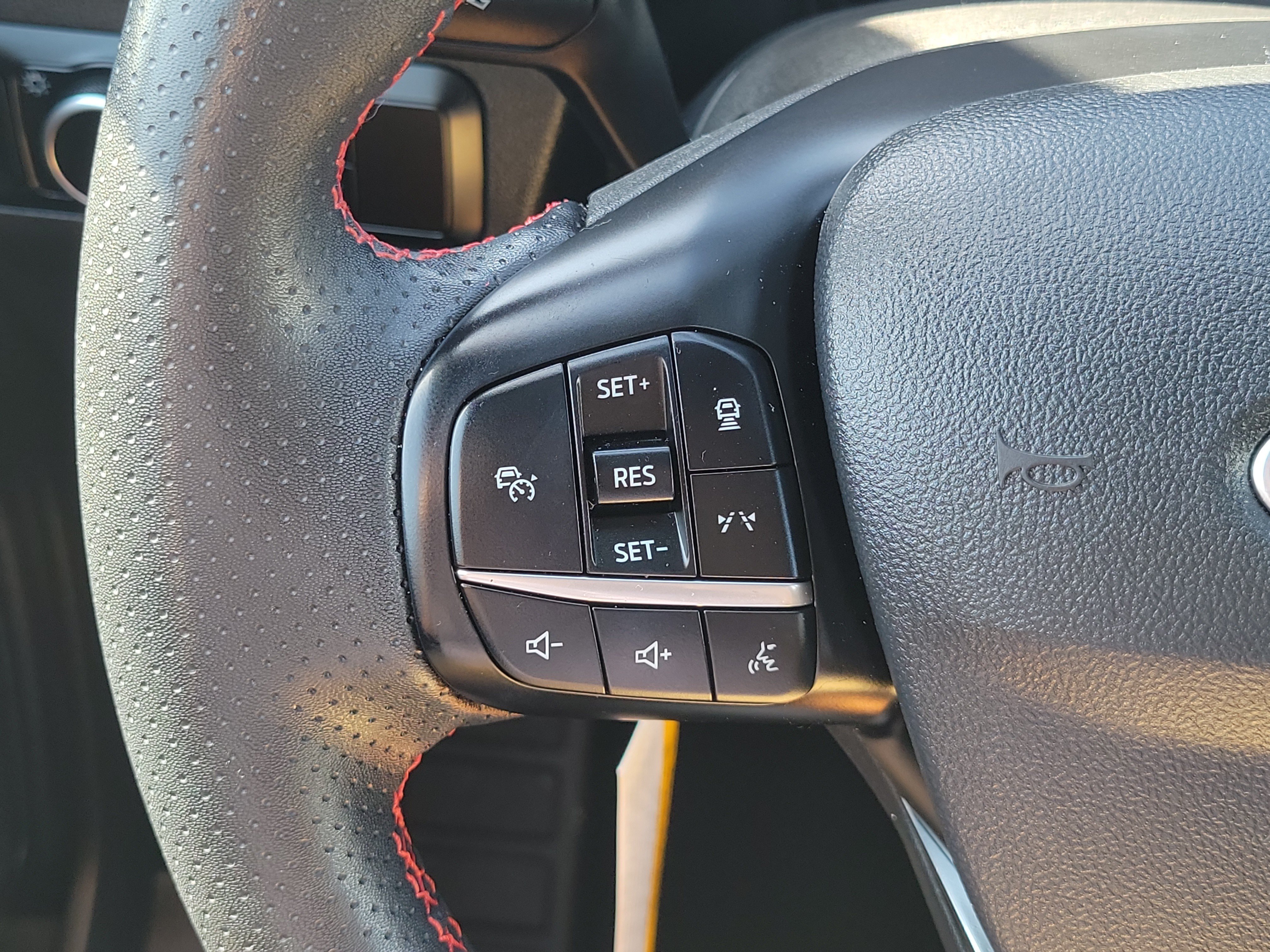 Certified 2023 Ford Escape ST-Line w/ Tech Pack #1 FWD image 25