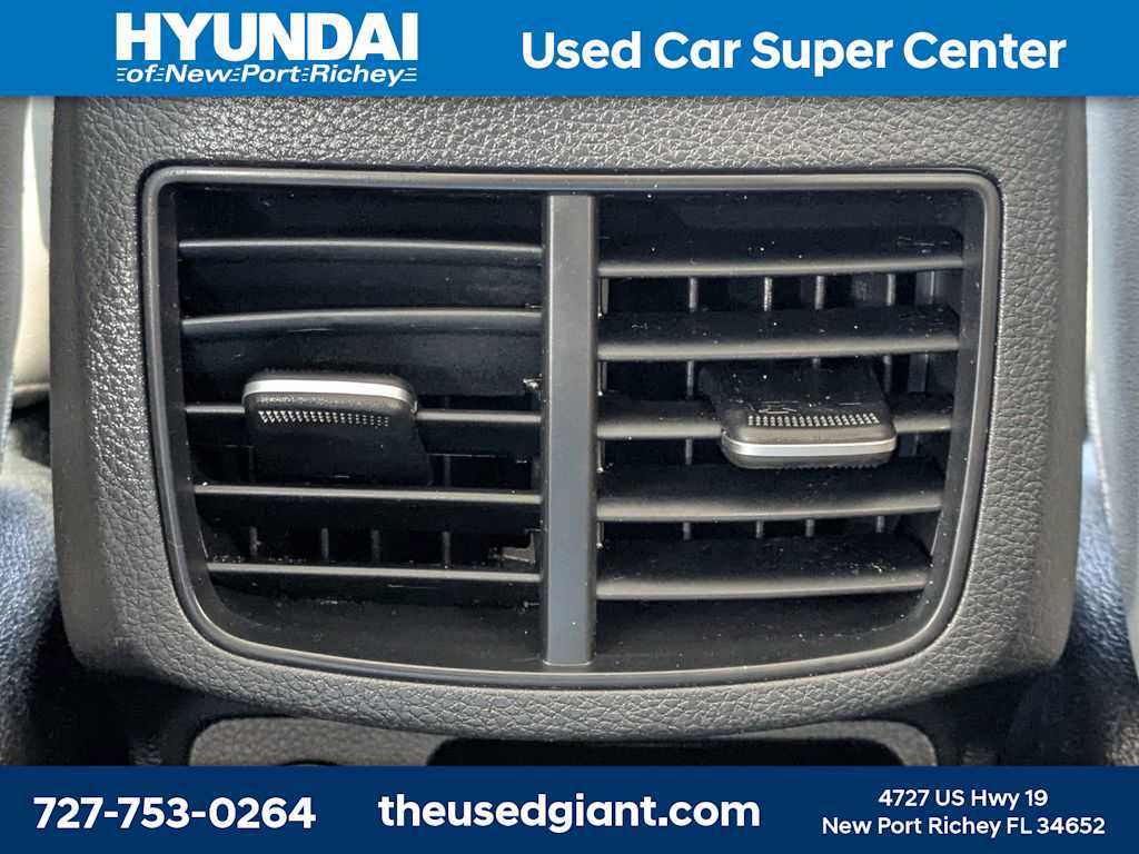 Used 2023 Kia Seltos EX AWD/4WD image 15