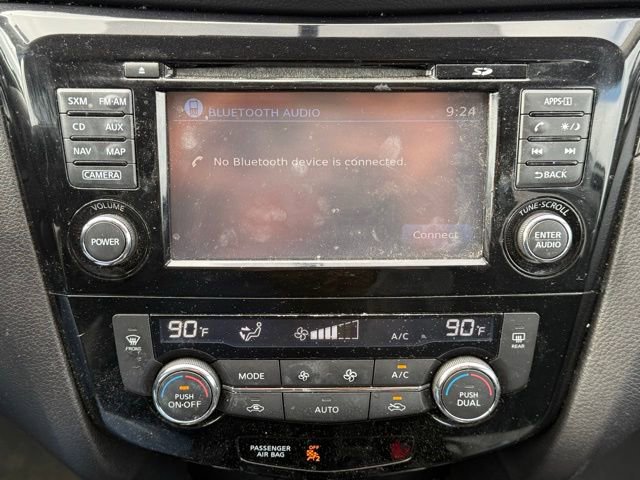 Used 2016 Nissan Rogue SV w/ SV Premium Package AWD/4WD image 23