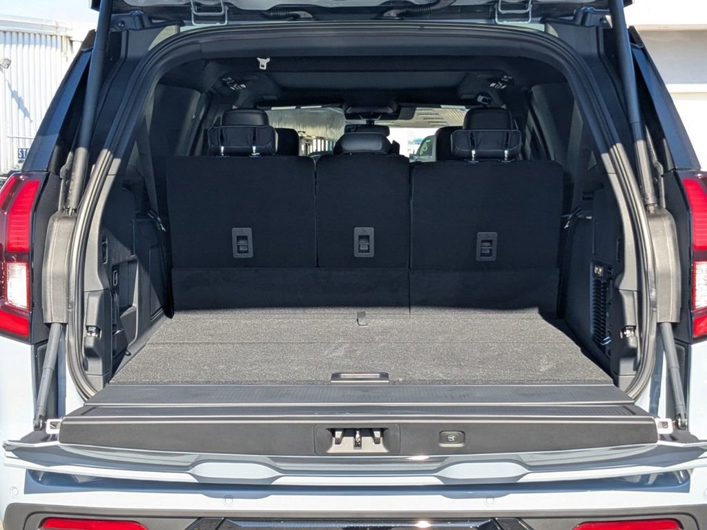 New 2025 Ford Expedition Max Platinum w/ Stealth Performance Package image 13