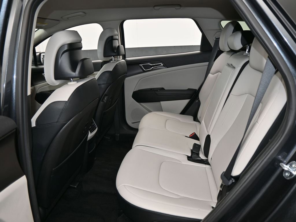 Used 2023 Kia Sportage EX image 33