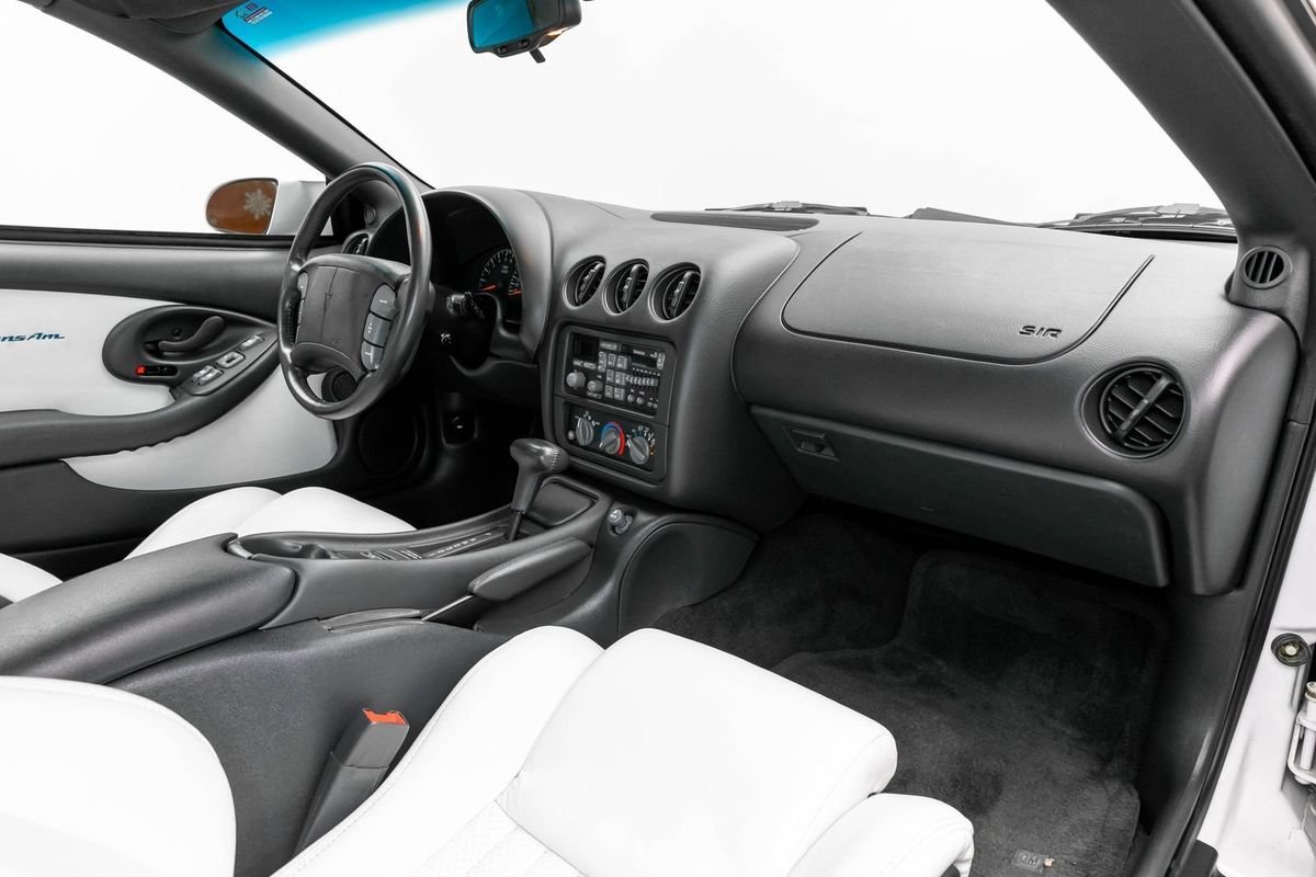 Used 1994 Pontiac Firebird Trans Am GT RWD image 14