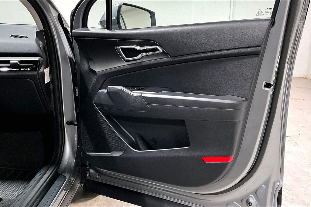 New 2026 Kia Sportage LX FWD image 10