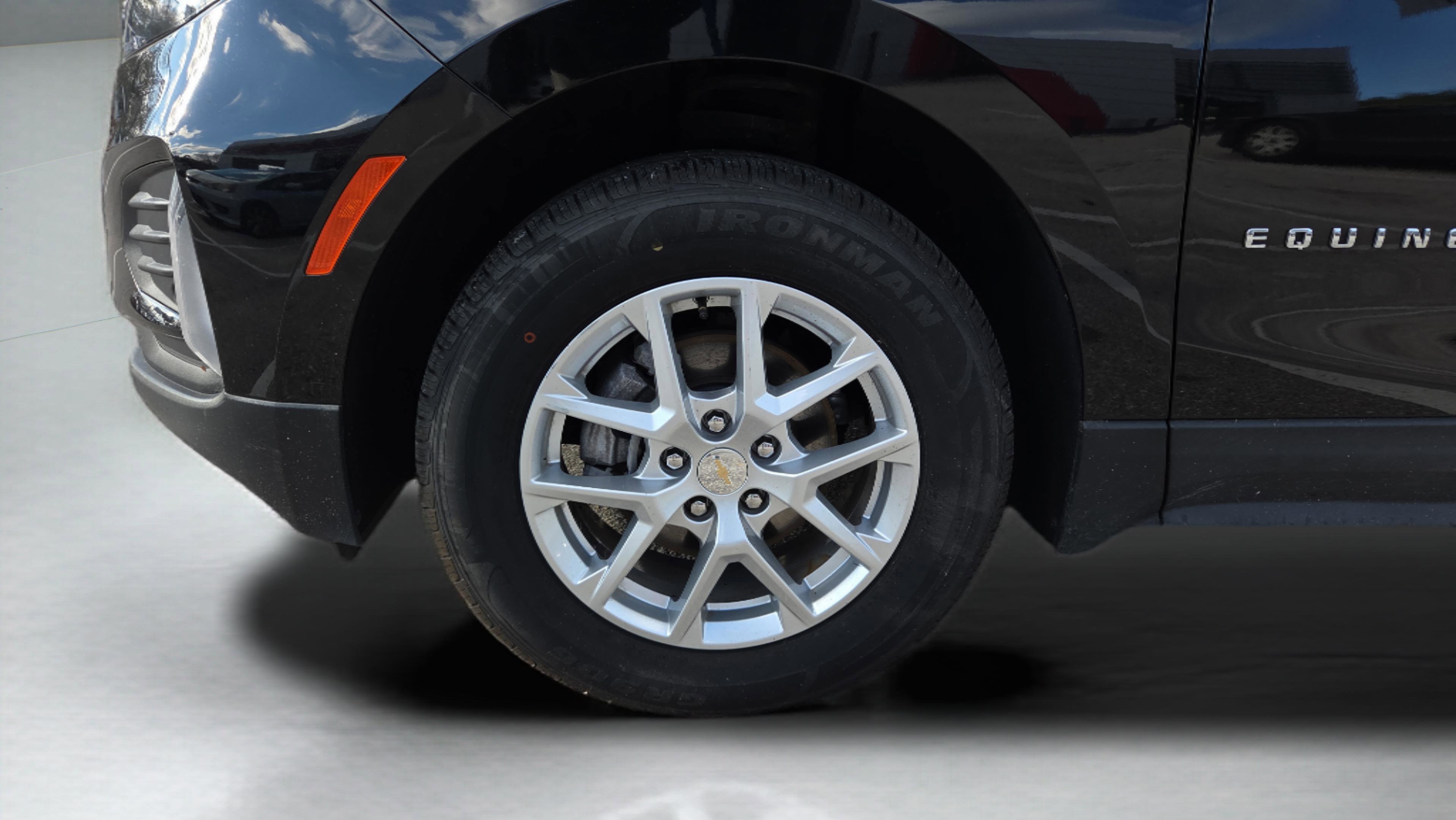 Used 2024 Chevrolet Equinox LT image 33