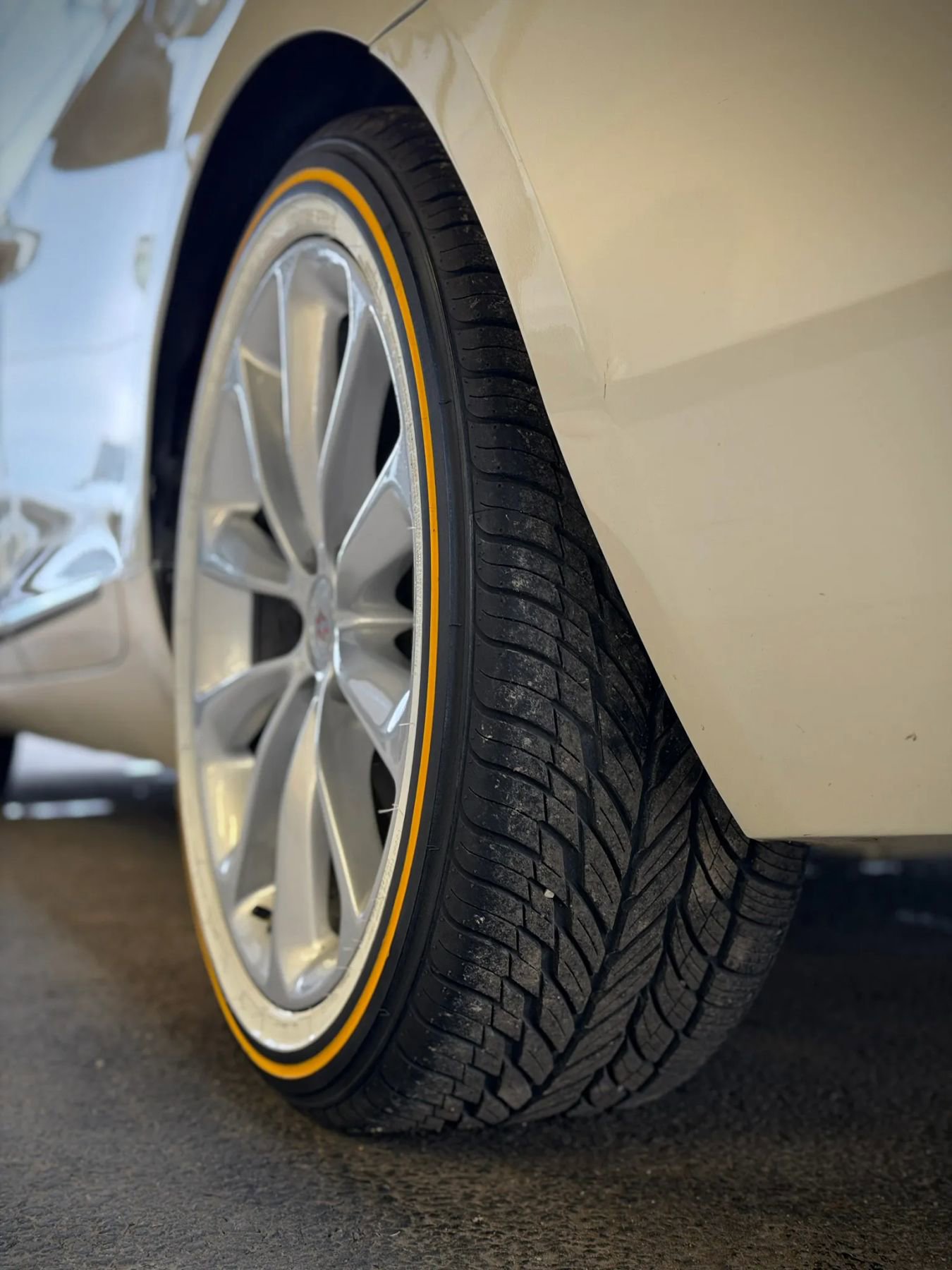 Used 2014 Cadillac XTS Luxury w/ Driver Awareness Package image 26