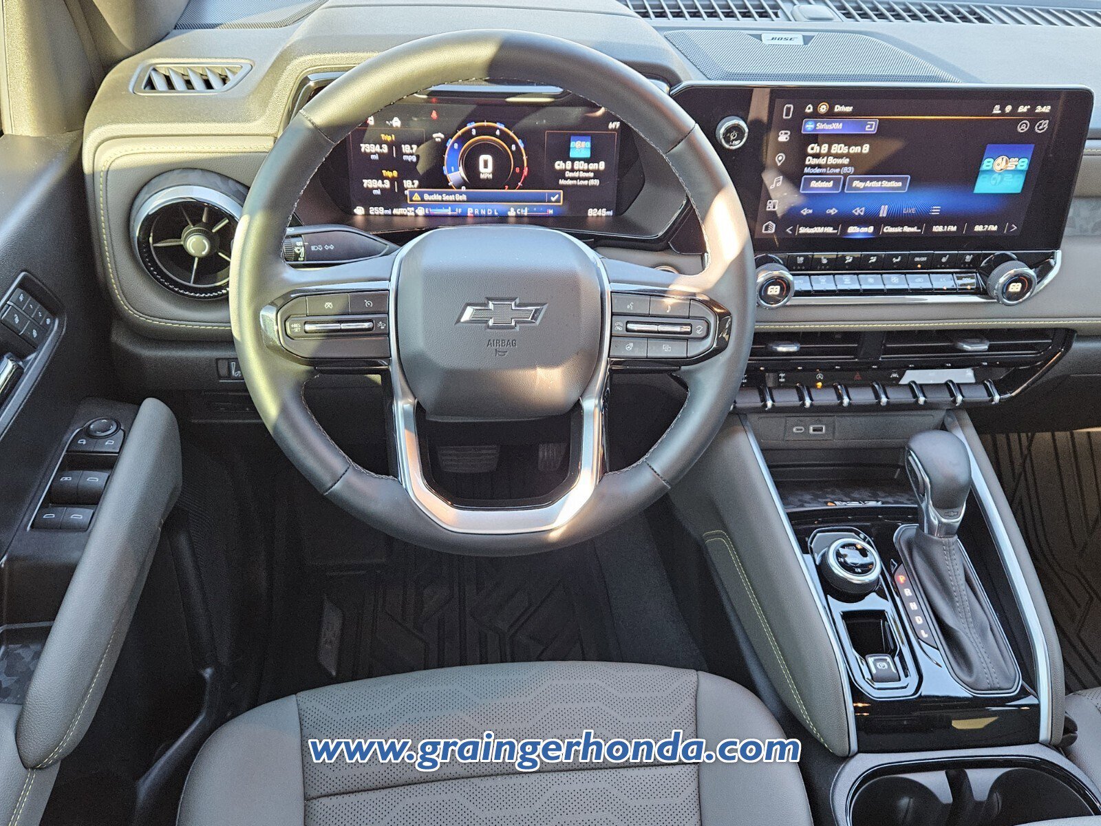 Used 2025 Chevrolet Colorado ZR2 w/ Technology Package image 12