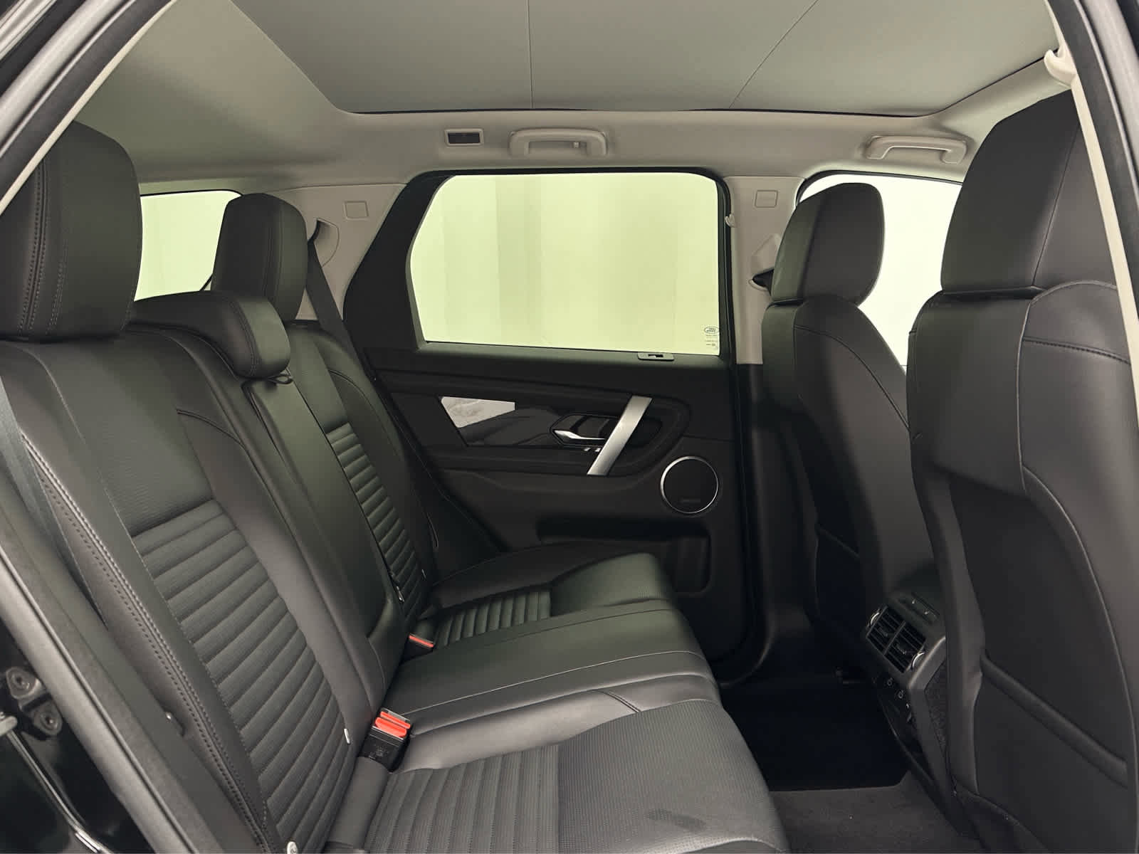 Used 2024 Land Rover Discovery Sport S AWD/4WD image 21