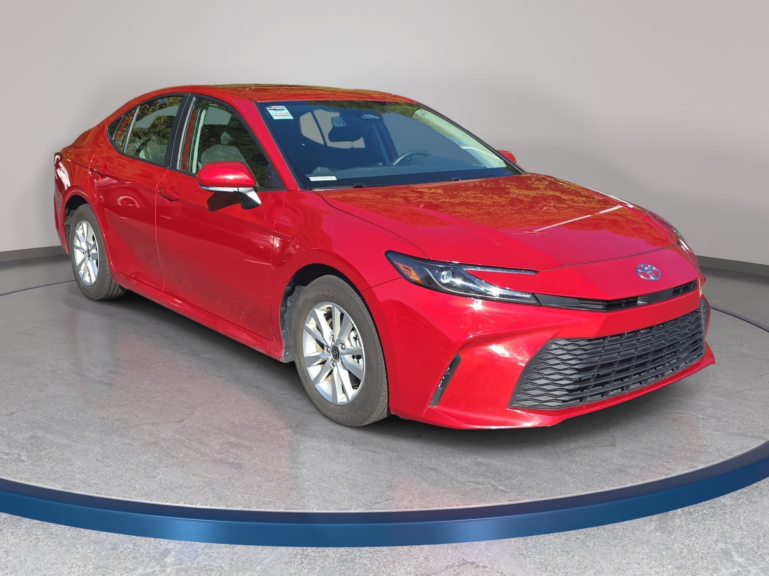 Used 2025 Toyota Camry LE w/ Convenience Package FWD image 3