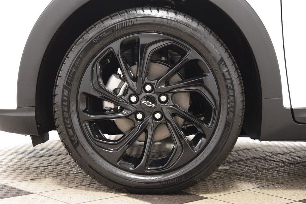 New 2027 Chevrolet Bolt RS FWD image 28
