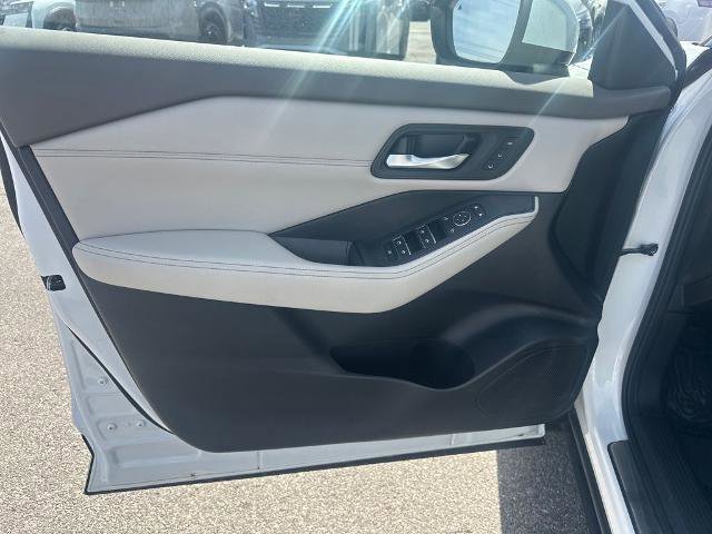 Certified 2024 Nissan Rogue SL w/ SL Premium Package image 14