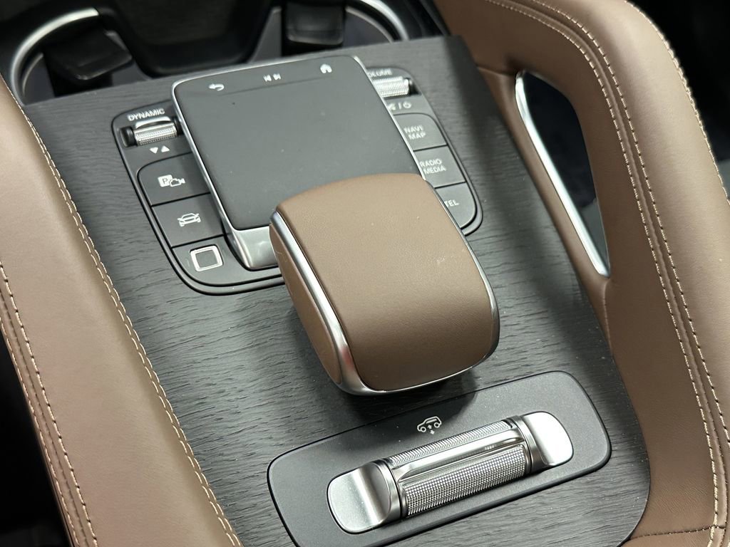 Certified 2025 Mercedes-Benz GLE 53 AMG 4MATIC image 33