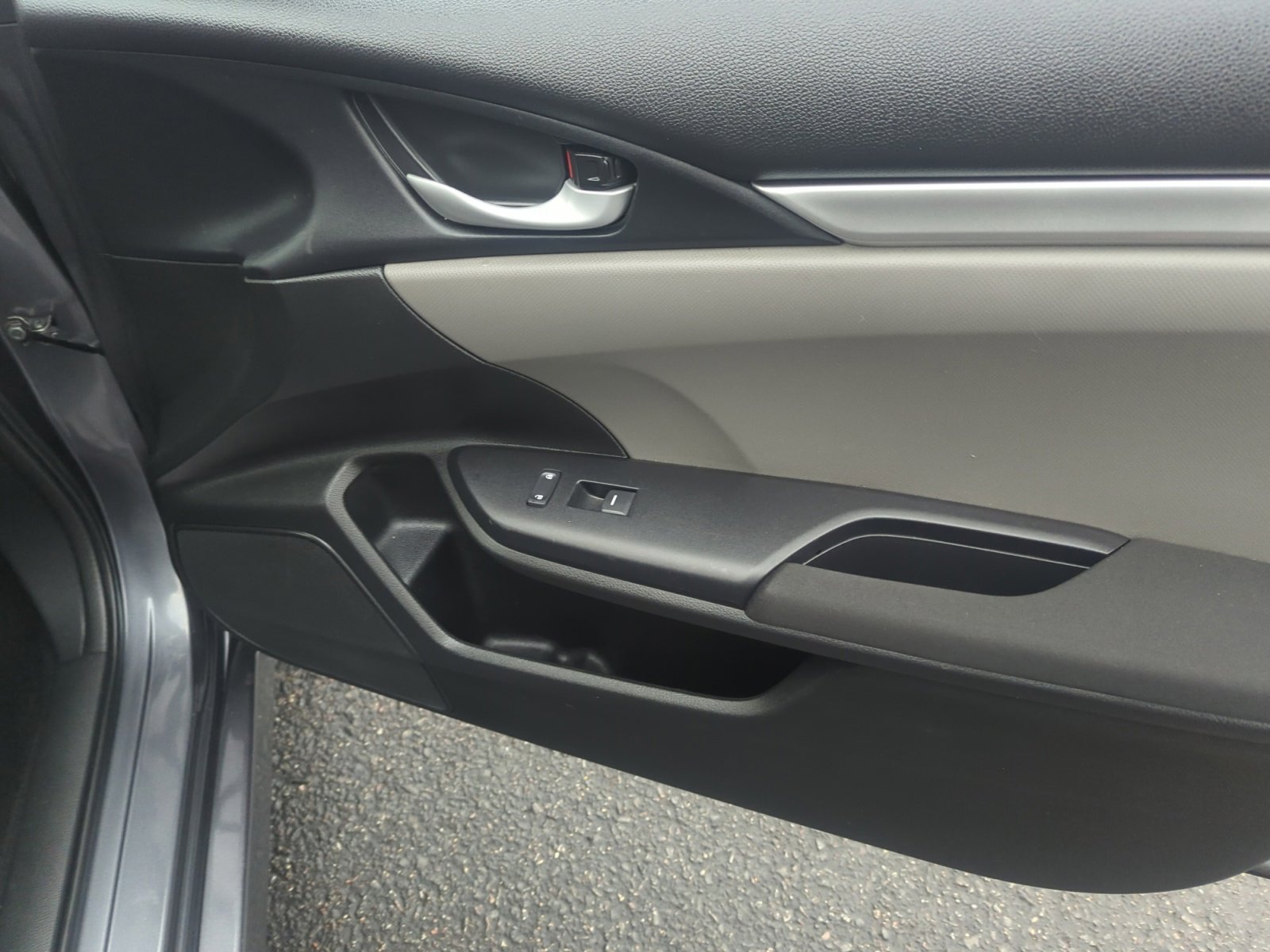 Used 2019 Honda Civic LX image 16