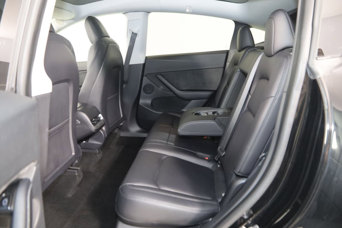Used 2021 Tesla Model Y Long Range AWD/4WD image 35