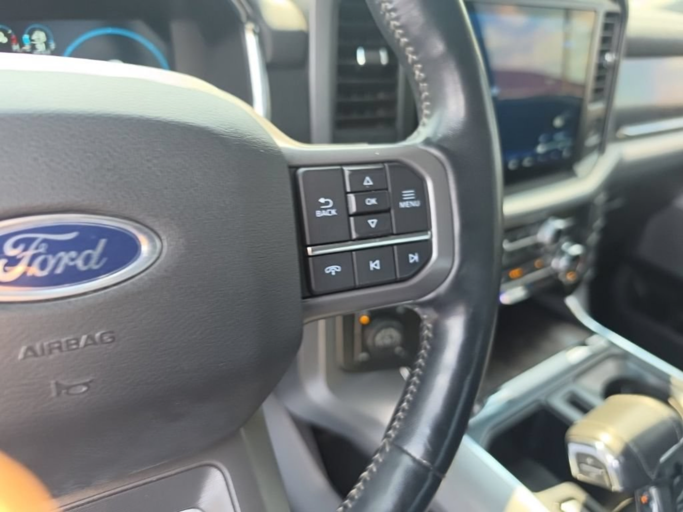 Used 2022 Ford F150 Lariat w/ Equipment Group 502A High AWD/4WD image 21