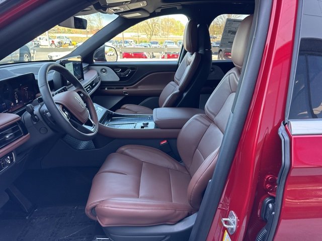 New 2025 Lincoln Aviator Reserve w/ Equipment Group 201A image 11