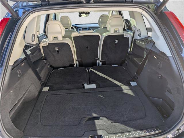 Used 2016 Volvo XC90 T6 Momentum w/ Momentum Plus Package image 6