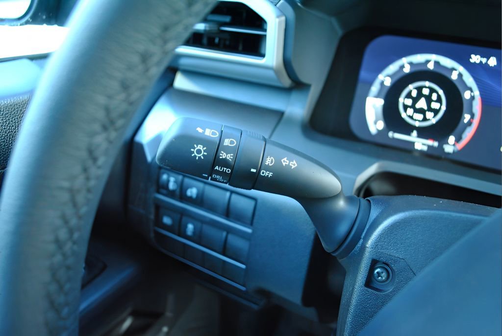 New 2025 Toyota Tacoma TRD Off-Road AWD/4WD image 8