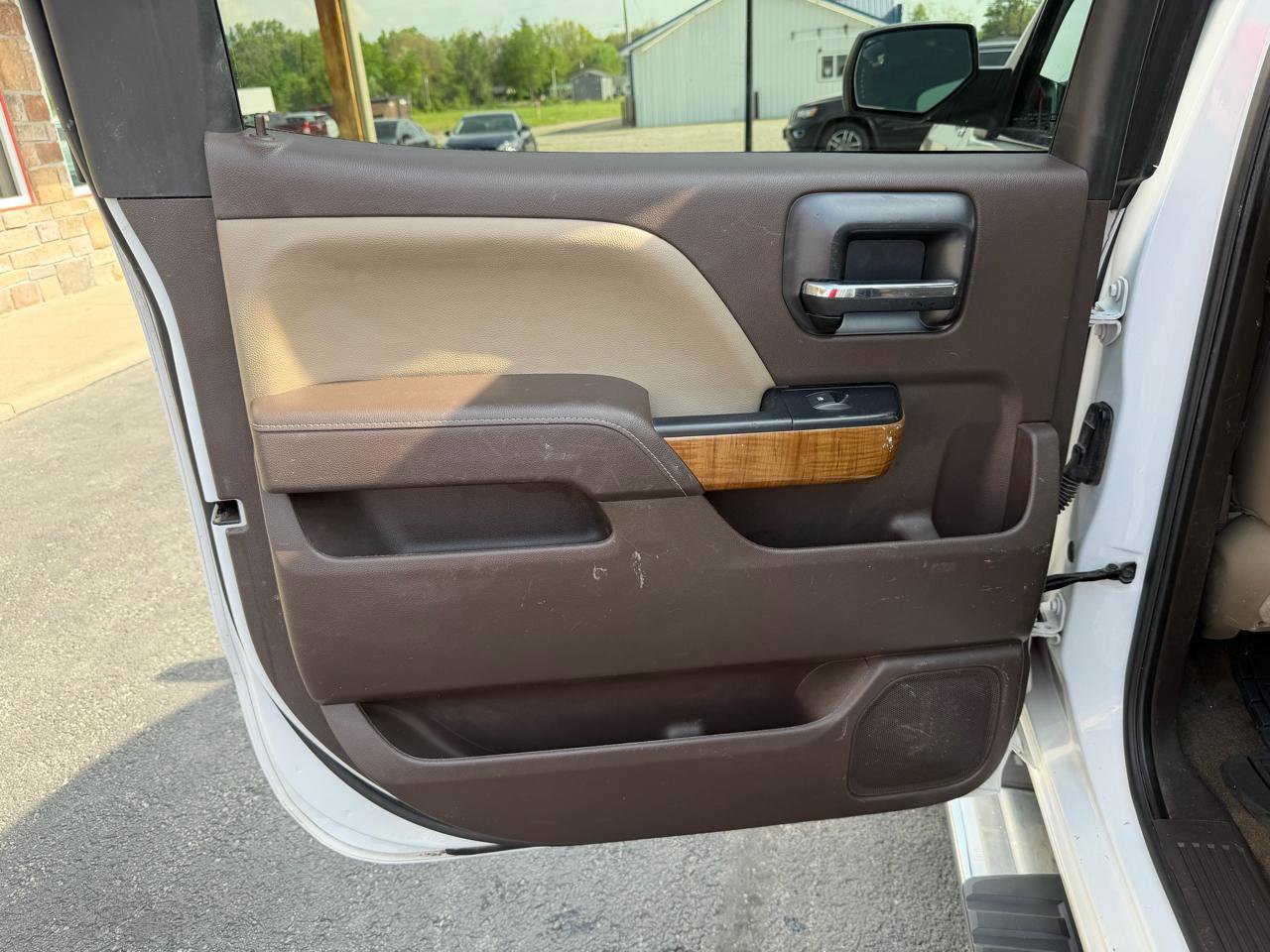 Used 2018 GMC Sierra 1500 SLT AWD/4WD image 16