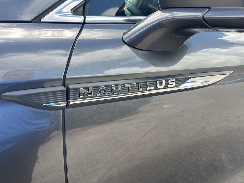 Used 2020 Lincoln Nautilus FWD image 18