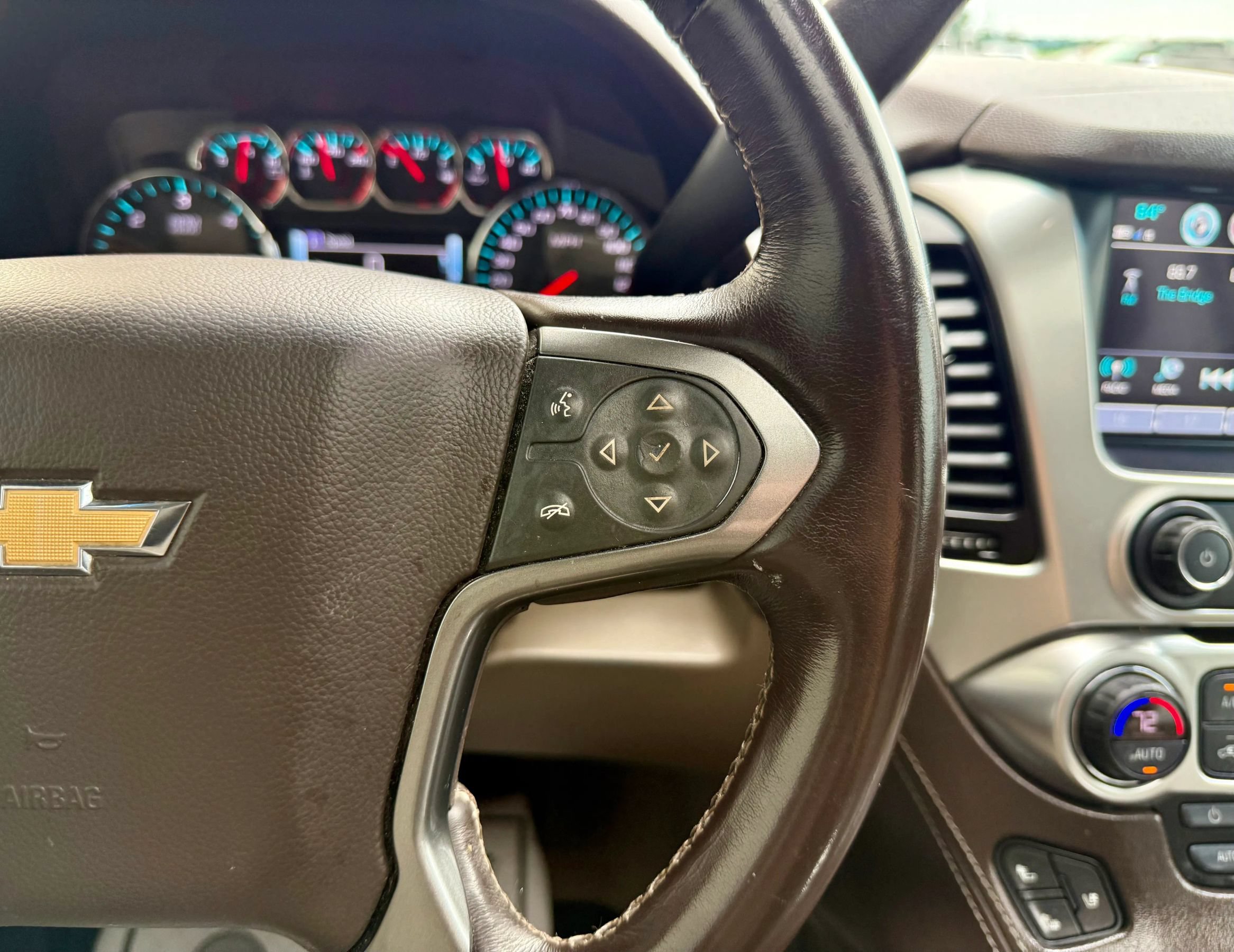 Used 2020 Chevrolet Suburban Premier AWD/4WD image 21