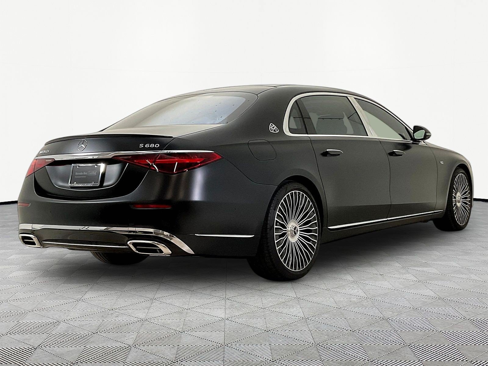 Certified 2024 Mercedes-Benz Maybach S 680 4MATIC image 6