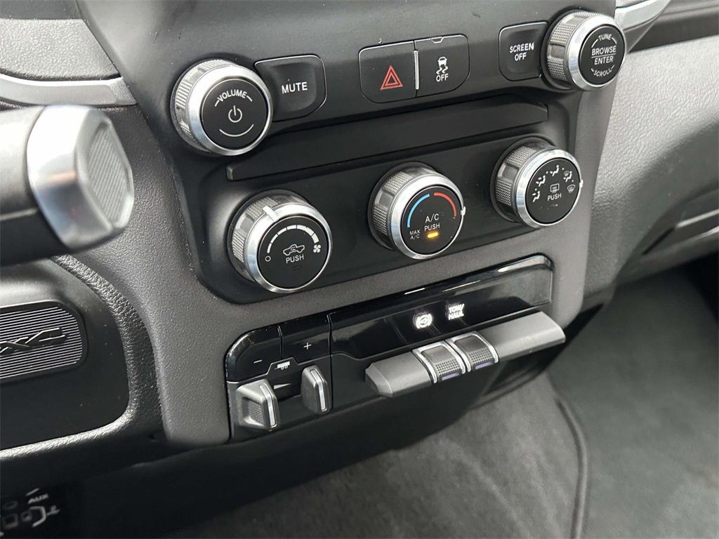 Used 2022 RAM 2500 Big Horn image 31