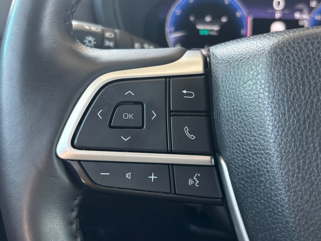 Used 2024 Toyota Grand Highlander AWD image 10